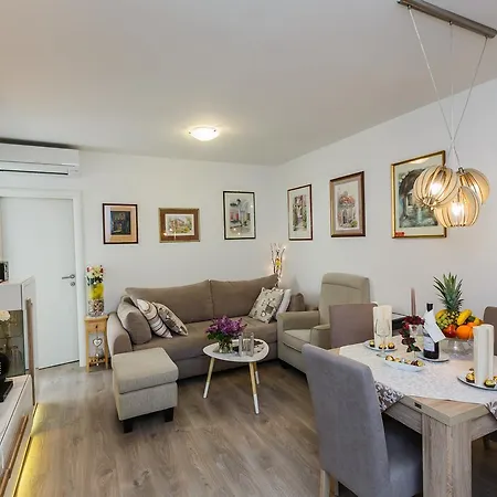 Gabric-perfect Location Apartamento *